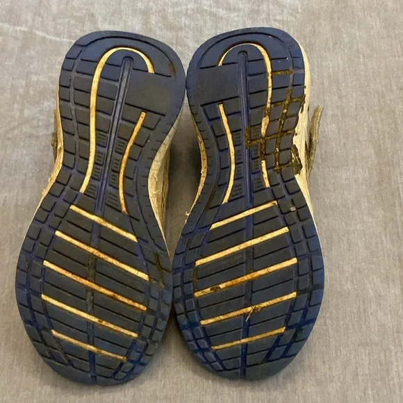 Reebok shoes - Picture 3 of 3